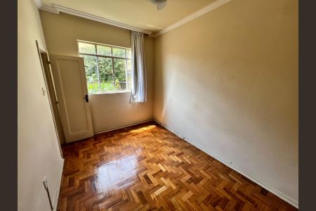 Sala de apartamento para alugar com 3 quartos, 85m² em Floresta, Belo Horizonte