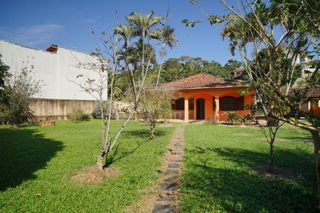 Casa para alugar com 211m², 3 quartos e 4 vagas Casa para alugar com 211m², 3 quartos e 4 vagasQuintal