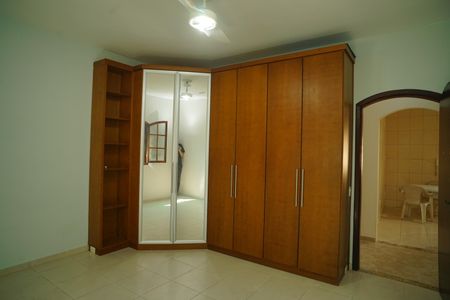 Casa para alugar com 211m², 3 quartos e 4 vagas Casa para alugar com 211m², 3 quartos e 4 vagasQuarto 2