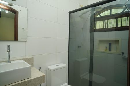 Casa para alugar com 211m², 3 quartos e 4 vagas Casa para alugar com 211m², 3 quartos e 4 vagasBanheiro do Quarto 3