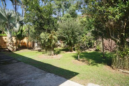 Casa para alugar com 211m², 3 quartos e 4 vagas Casa para alugar com 211m², 3 quartos e 4 vagasQuintal