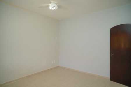 Casa para alugar com 211m², 3 quartos e 4 vagas Casa para alugar com 211m², 3 quartos e 4 vagasQuarto 1