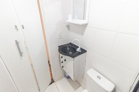 Apartamento à venda com 49m², 2 quartos e 1 vaga Apartamento à venda com 49m², 2 quartos e 1 vagaBanheiro