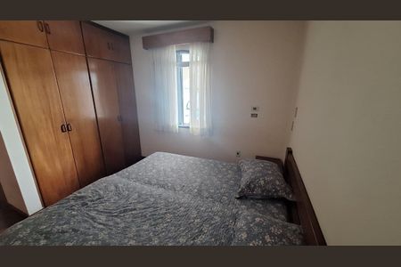 Casa para alugar com 340m², 4 quartos e 4 vagas