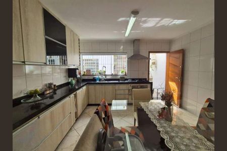 Casa à venda com 3 quartos, 208m² em Jardim Orlandina, São Bernardo do Campo