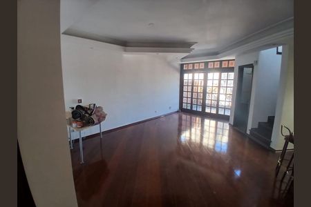 Casa à venda com 3 quartos, 250m² em Cerâmica, São Caetano do Sul