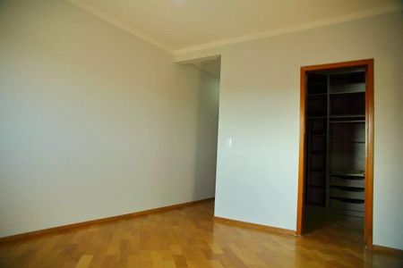 Casa à venda com 3 quartos, 271m² em Vila Santa Luzia, São Bernardo do Campo
