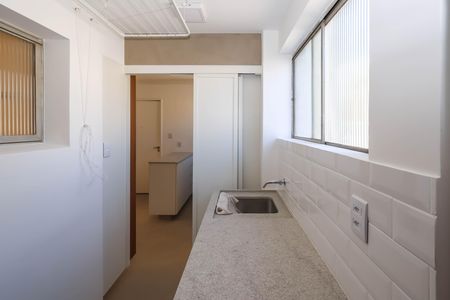 Apartamento à venda com 80m², 2 quartos e 2 vagasÁrea de Serviço