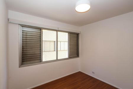 Apartamento à venda com 80m², 2 quartos e 2 vagasQuarto 2