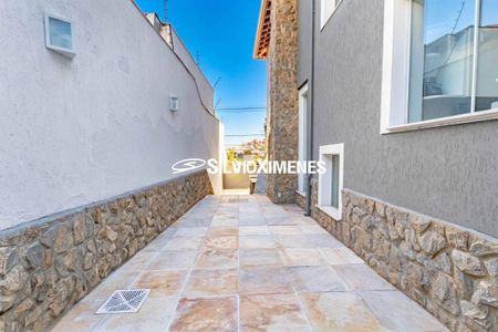 Casa à venda com 442m², 4 quartos e 4 vagas