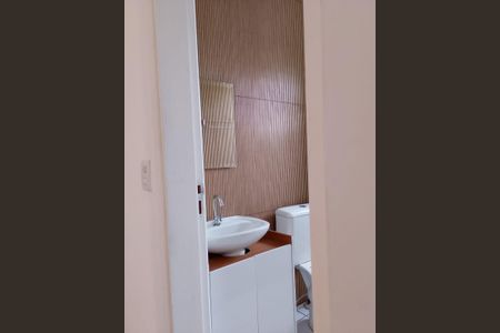 Banheiro  de apartamento à venda com 2 quartos, 49m² em Jardim do Lago, Jundiaí