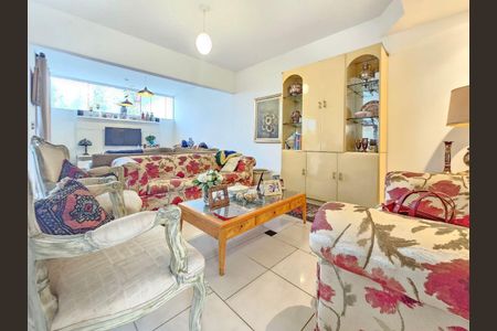 Casa à venda com 3 quartos, 159m² em Residencial Tambore III, Santana de Parnaíba