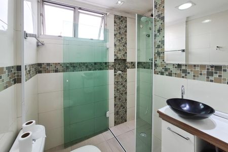 Apartamento à venda com 57m², 2 quartos e 1 vagaBanheiro Social