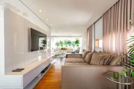 Apartamento à venda com 4 quartos, 240m² em Jardim Paulista, São Paulo