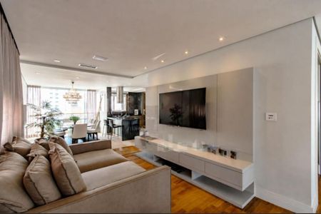 Apartamento à venda com 4 quartos, 240m² em Jardim Paulista, São Paulo