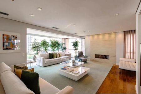 Apartamento à venda com 4 quartos, 240m² em Jardim Paulista, São Paulo