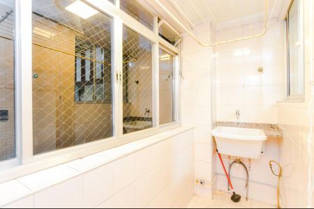 Área de Serviço de apartamento para alugar com 2 quartos, 80m² em Vila Tijuco, Guarulhos