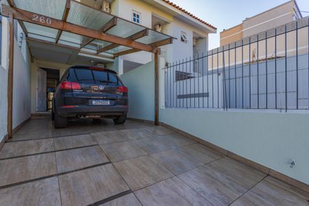 Casa à venda com 144m², 3 quartos e 2 vagas Casa à venda com 144m², 3 quartos e 2 vagasQuintal