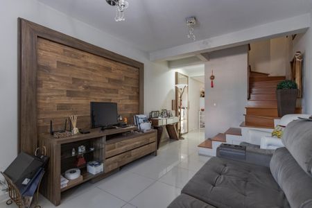 Casa à venda com 144m², 3 quartos e 2 vagas Casa à venda com 144m², 3 quartos e 2 vagasSala