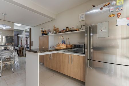 Casa à venda com 144m², 3 quartos e 2 vagas Casa à venda com 144m², 3 quartos e 2 vagasCozinha