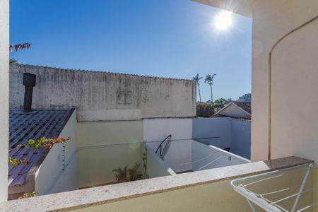 Casa à venda com 144m², 3 quartos e 2 vagas Casa à venda com 144m², 3 quartos e 2 vagasSuíte 3
