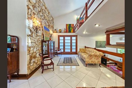 Casa à venda com 4 quartos, 420m² em Alphaville Residencial Dois, Barueri
