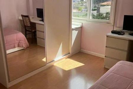 Apartamento à venda com 75m², 2 quartos e sem vaga