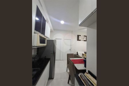 Apartamento à venda com 2 quartos, 34m² em Vila Palmeiras, São Paulo