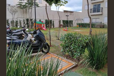 Apartamento à venda com 2 quartos, 34m² em Vila Palmeiras, São Paulo