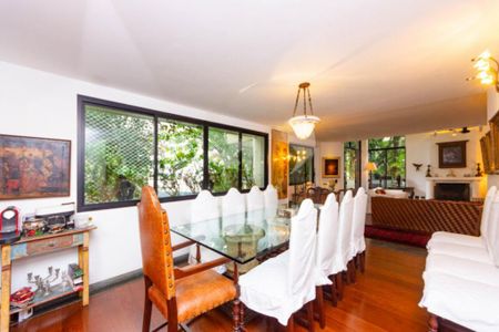 Apartamento à venda com 254m², 4 quartos e 4 vagas