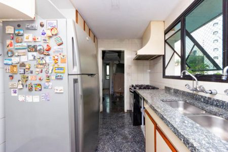 Apartamento à venda com 254m², 4 quartos e 4 vagas