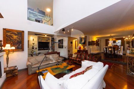 Apartamento à venda com 254m², 4 quartos e 4 vagas