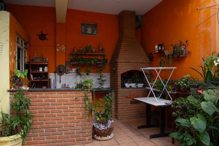 Casa à venda com 3 quartos, 268m² em Vila Ema, São Paulo