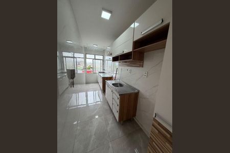 Apartamento à venda com 2 quartos, 48m² em Olaria, Rio de Janeiro