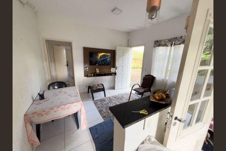 Casa à venda com 1 quarto, 262m² em Santa Barbara, Niterói