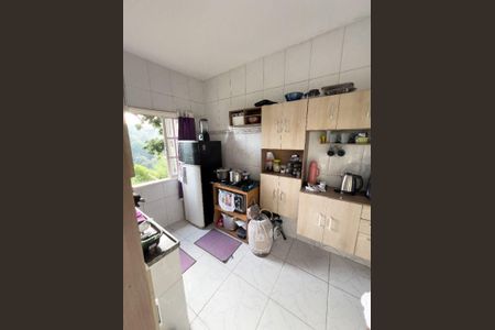 Casa à venda com 1 quarto, 262m² em Santa Barbara, Niterói