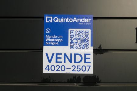 Placa instalada em 17/07/2026 com o código UKLP-482 de casa à venda com 3 quartos, 130m² em Vila Curuçá, Santo André