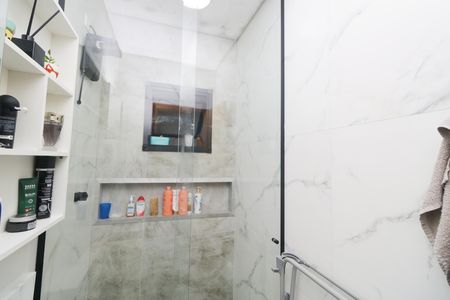 Casa à venda com 130m², 3 quartos e 2 vagas Casa à venda com 130m², 3 quartos e 2 vagasBanheiro