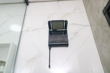 Casa à venda com 130m², 3 quartos e 2 vagas Casa à venda com 130m², 3 quartos e 2 vagasBanheiro da Suíte