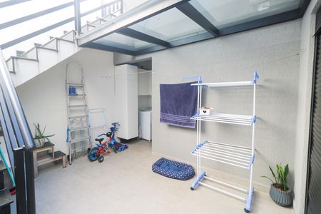 Casa à venda com 130m², 3 quartos e 2 vagas Casa à venda com 130m², 3 quartos e 2 vagasÁrea de Serviço