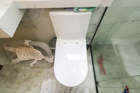 Casa à venda com 130m², 3 quartos e 2 vagas Casa à venda com 130m², 3 quartos e 2 vagasBanheiro