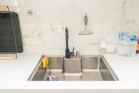 Casa à venda com 130m², 3 quartos e 2 vagas Casa à venda com 130m², 3 quartos e 2 vagasCozinha