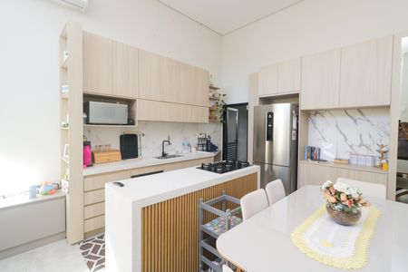 Casa à venda com 130m², 3 quartos e 2 vagas Casa à venda com 130m², 3 quartos e 2 vagasCozinha
