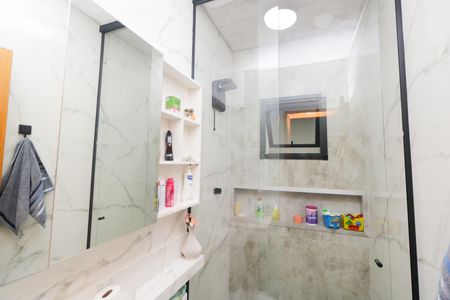 Casa à venda com 130m², 3 quartos e 2 vagas Casa à venda com 130m², 3 quartos e 2 vagasBanheiro da Suíte