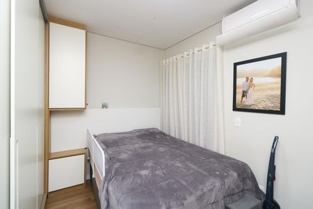 Suíte de casa à venda com 3 quartos, 130m² em Vila Curuçá, Santo André