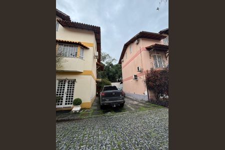 Casa à venda com 3 quartos, 119m² em Maria Paula, Niterói
