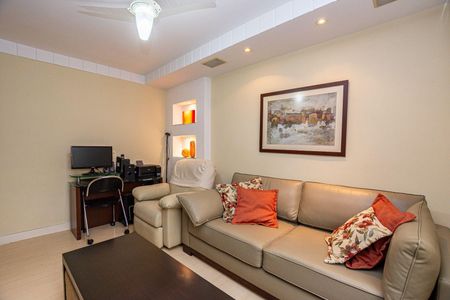 Apartamento à venda com 4 quartos, 180m² em Icaraí, Niterói