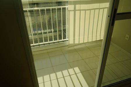 Varanda de apartamento para alugar com 3 quartos, 68m² em Vila Carrão, São Paulo