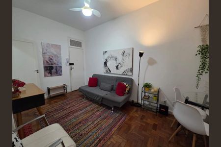 Apartamento à venda com 38m², 1 quarto e sem vaga
