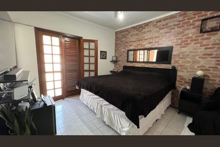 Casa à venda com 4 quartos, 254m² em Piratininga, Niterói